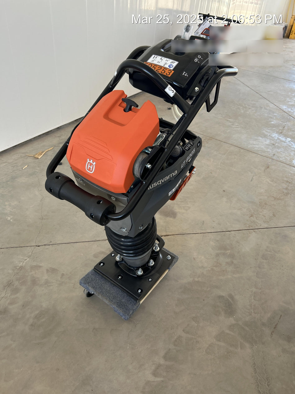 2025 HUSQVARNA LT6005