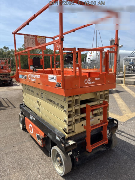 2022 JLG ES3246