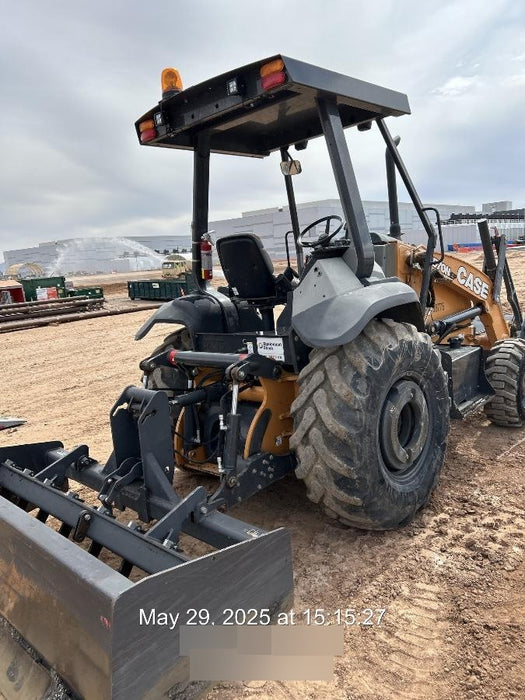 2019 Case 570N EP Canopy, 4WD, GP Front Bucket, Dual Tilt Cylinder, 84" Box Blade w/ Scarifier, Wheel Weights, Beacon
