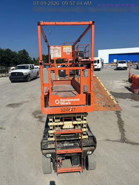 2023 JLG ES2632