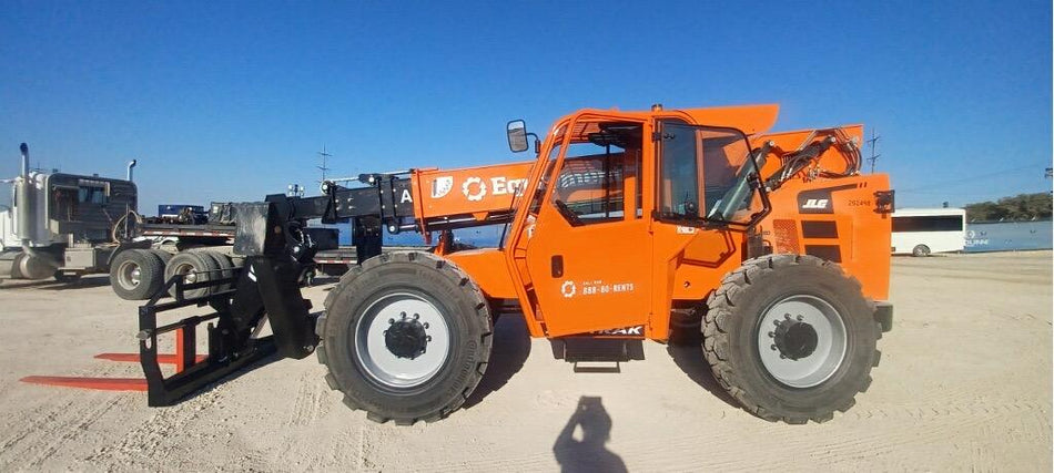 2022 SKYTRAK 10054