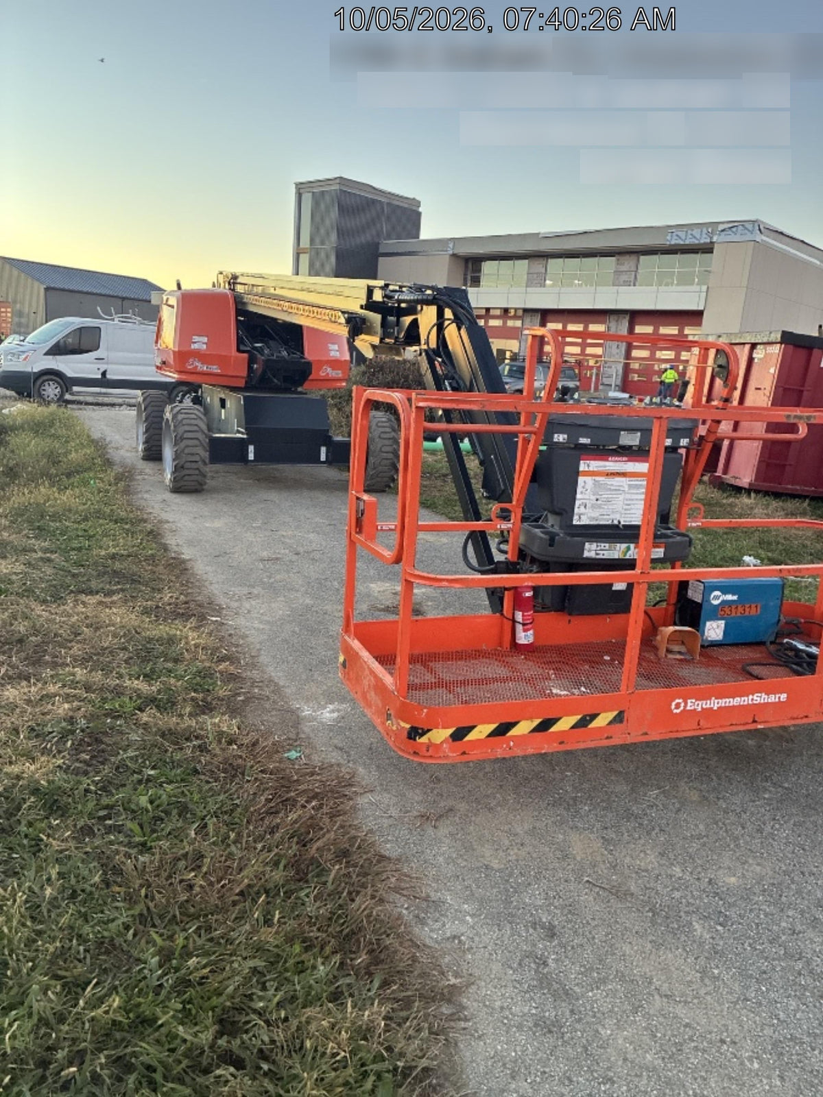 2025 JLG 660SJ