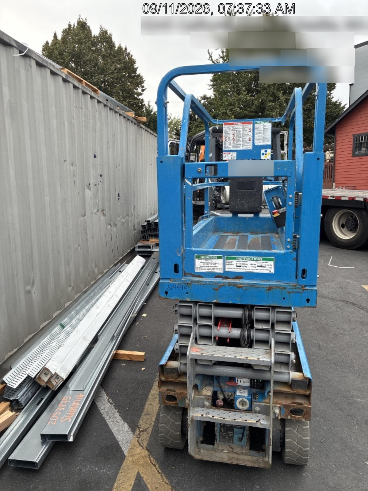 2019 Genie GS-1930 Half Height Swing Gate, 800W Inverter