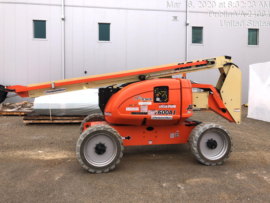 2019 JLG 600AJ