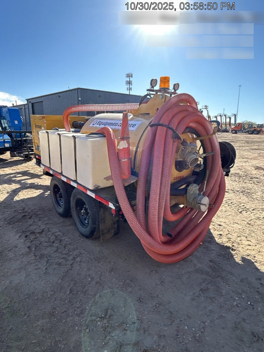 2022 VAC-TRON LP573XDT