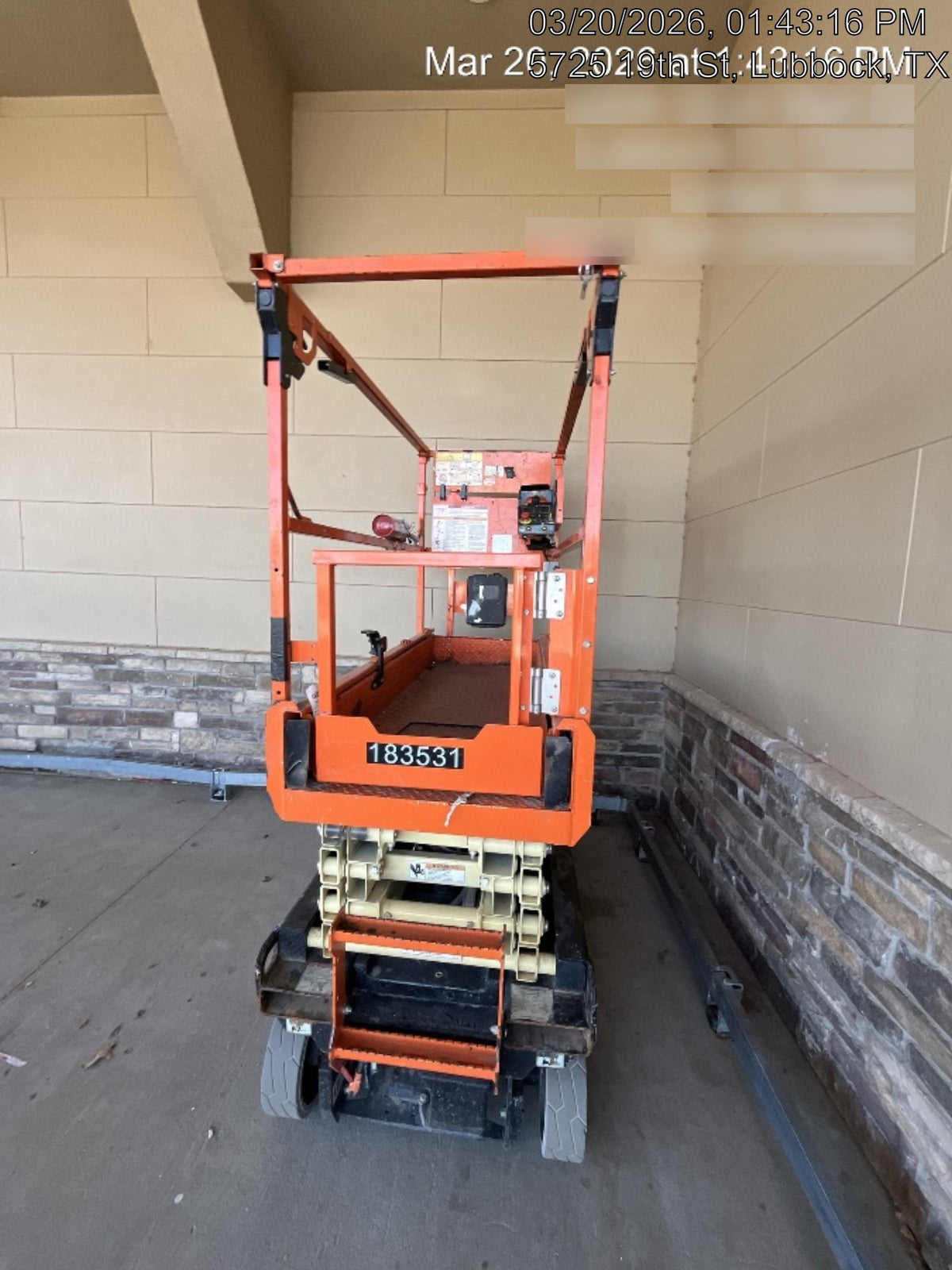 2021 JLG ES1932