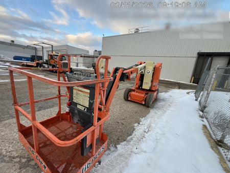 2019 JLG E300AJP