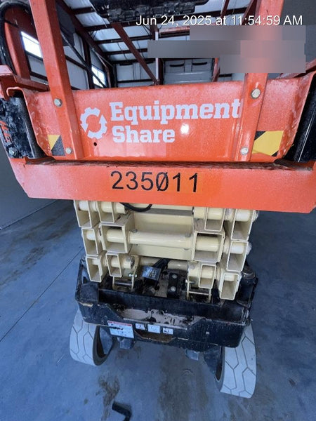 2022 JLG ES2632