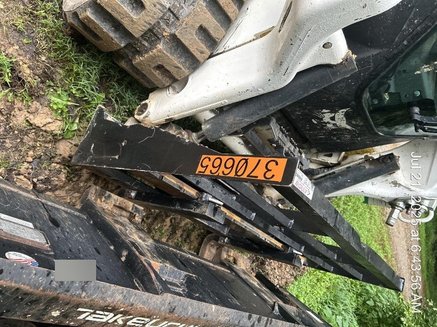 2023 ARROW MATERIAL HANDLING 48" Pallet Forks - Arrow