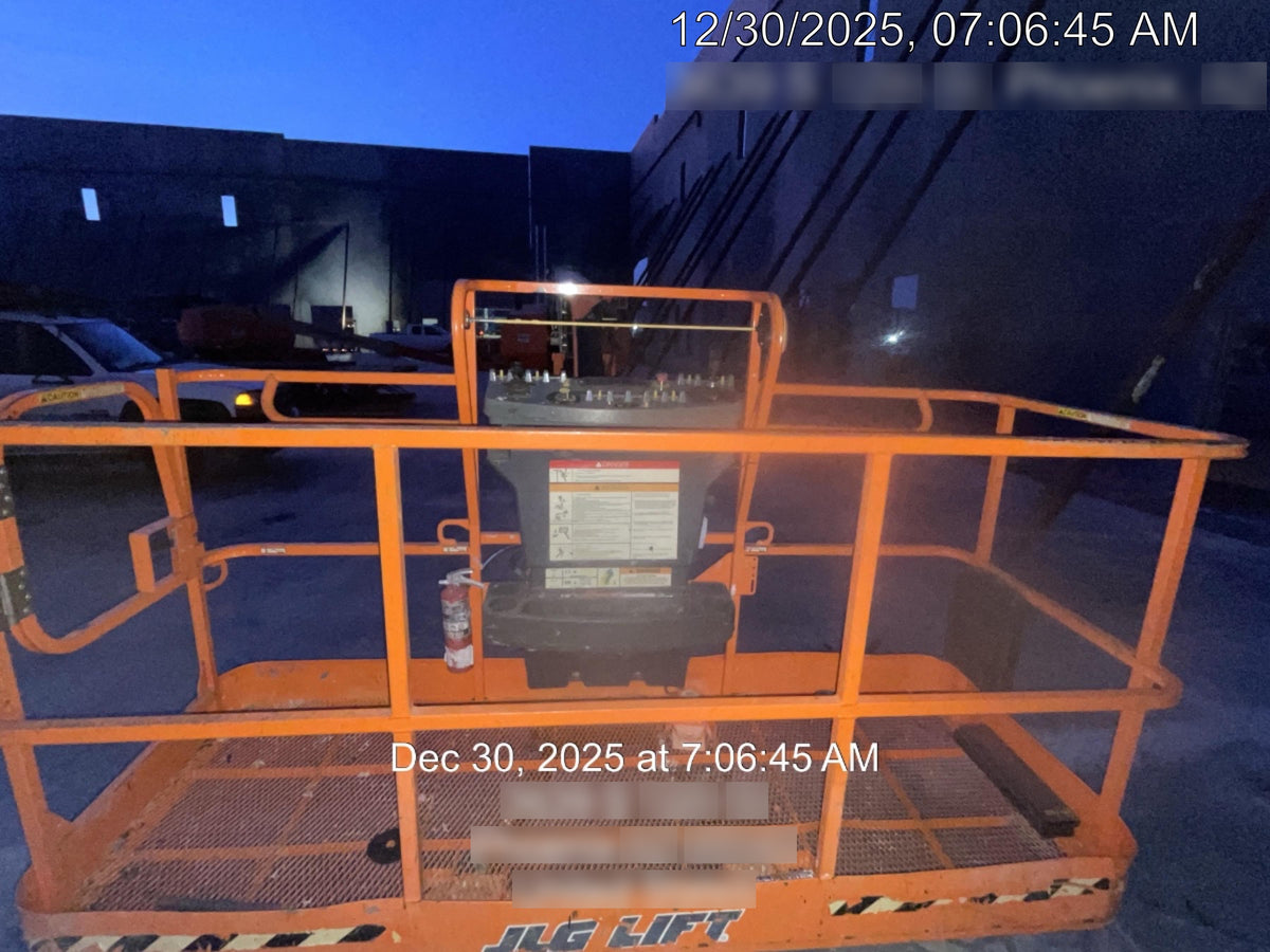 2022 JLG 860SJ