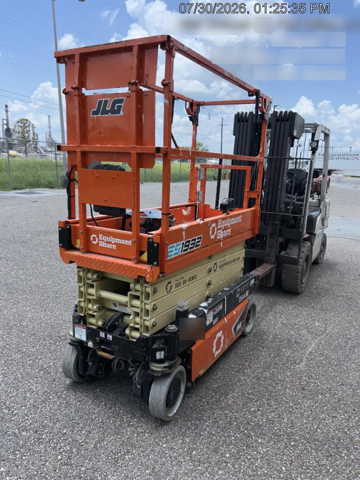 2024 JLG ES1932