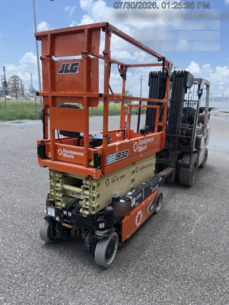 2024 JLG ES1932