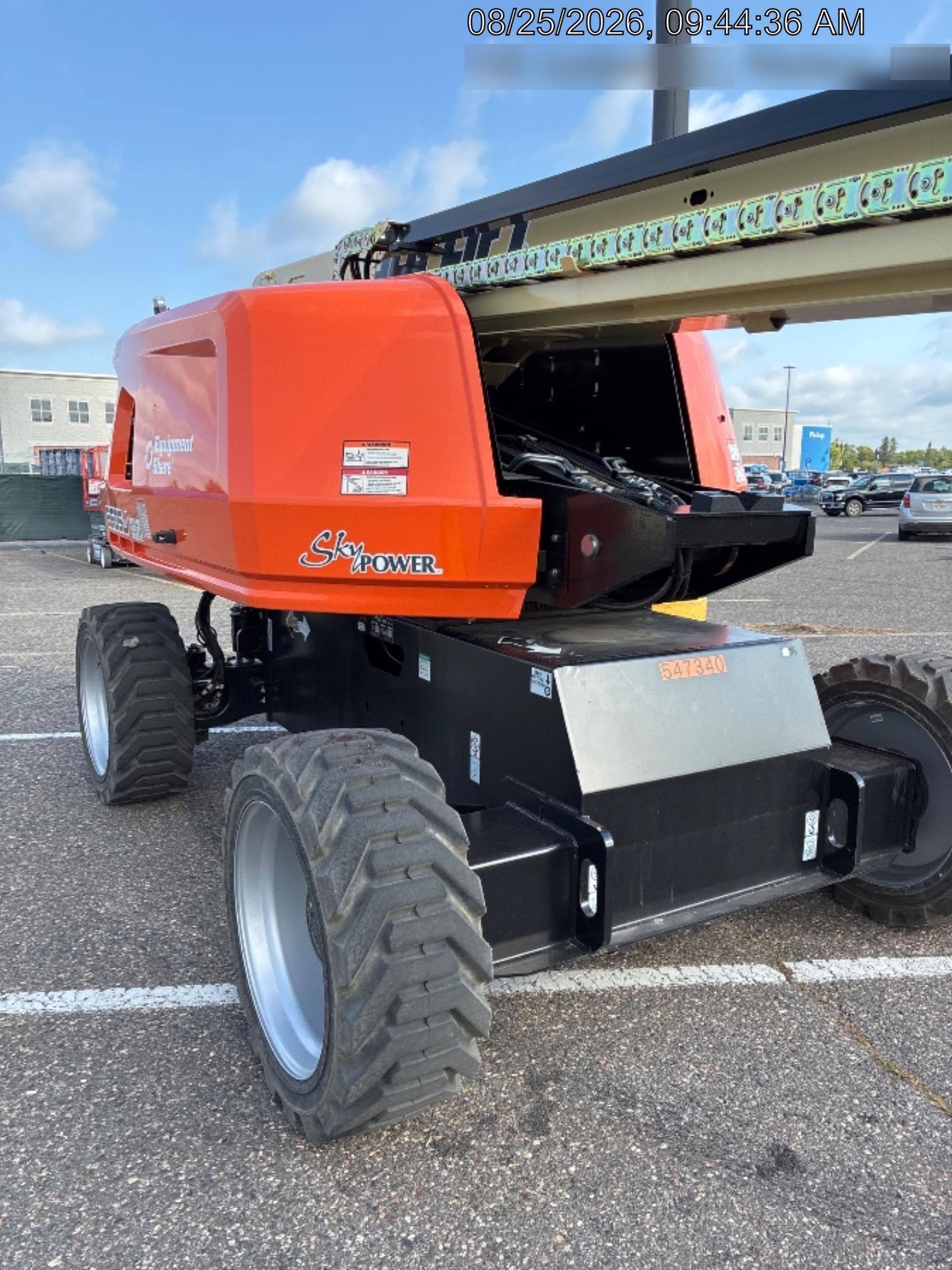 2025 JLG 660SJ