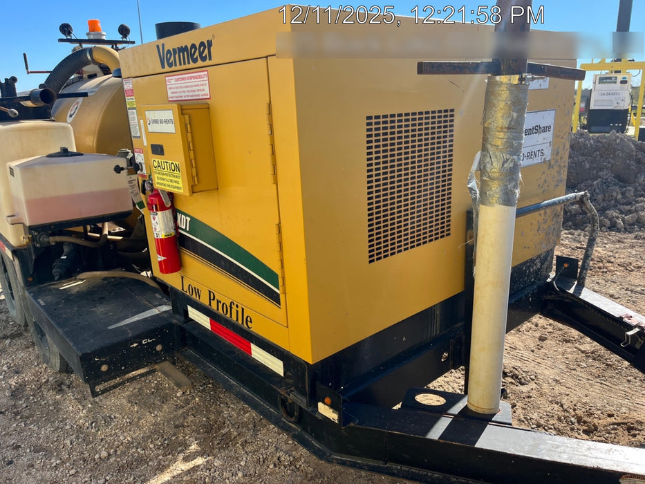 2020 Vac-Tron LP573XDT 24 HP Kohler Diesel Engine (Tier 4 Final), Includes 500 Gallon Debris Tank w/ Hydraulic Tilt, two (2) 100 Gallon Water Tanks, Low Profile Torsion Axles (12,000 GVWR), Manual Jack