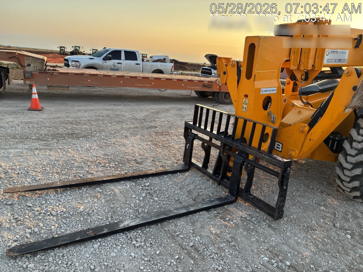 2023 JCB 510-56
