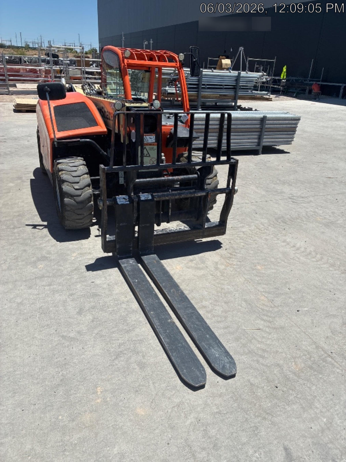 2023 JLG G5-18A