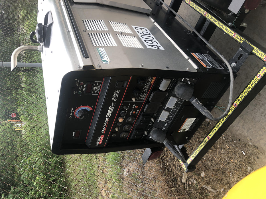 2019 Lincoln Electric Vantage 322 Ready-Pak 3, Two Wheel Trailer, Fender and Light Kit, Cable Rack