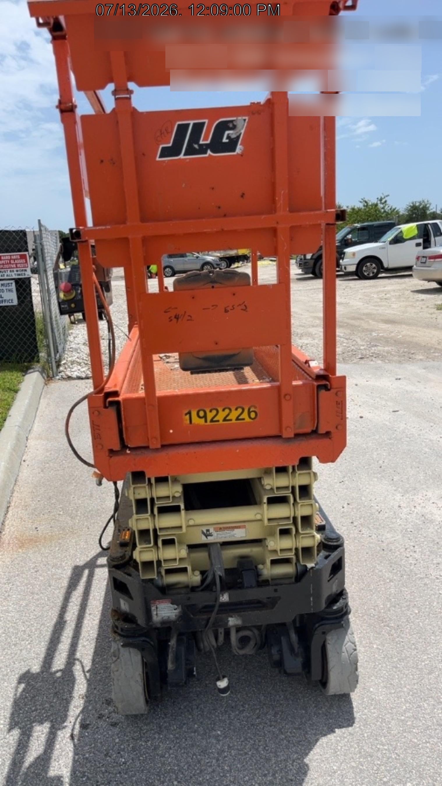 2021 JLG ES1932