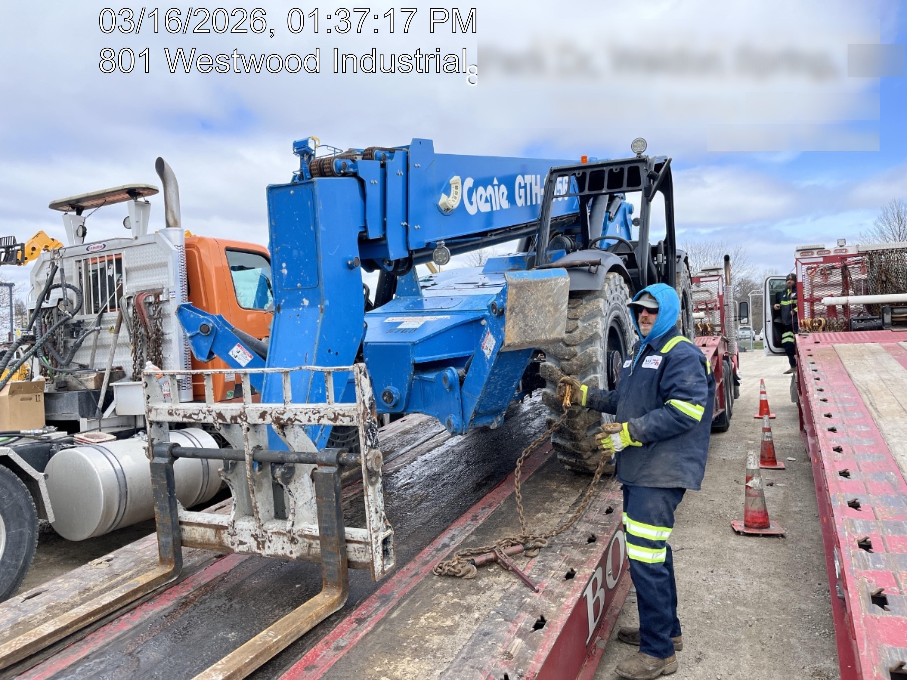 2017 GENIE GTH-1056