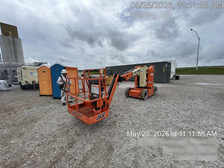 2019 JLG E300AJP
