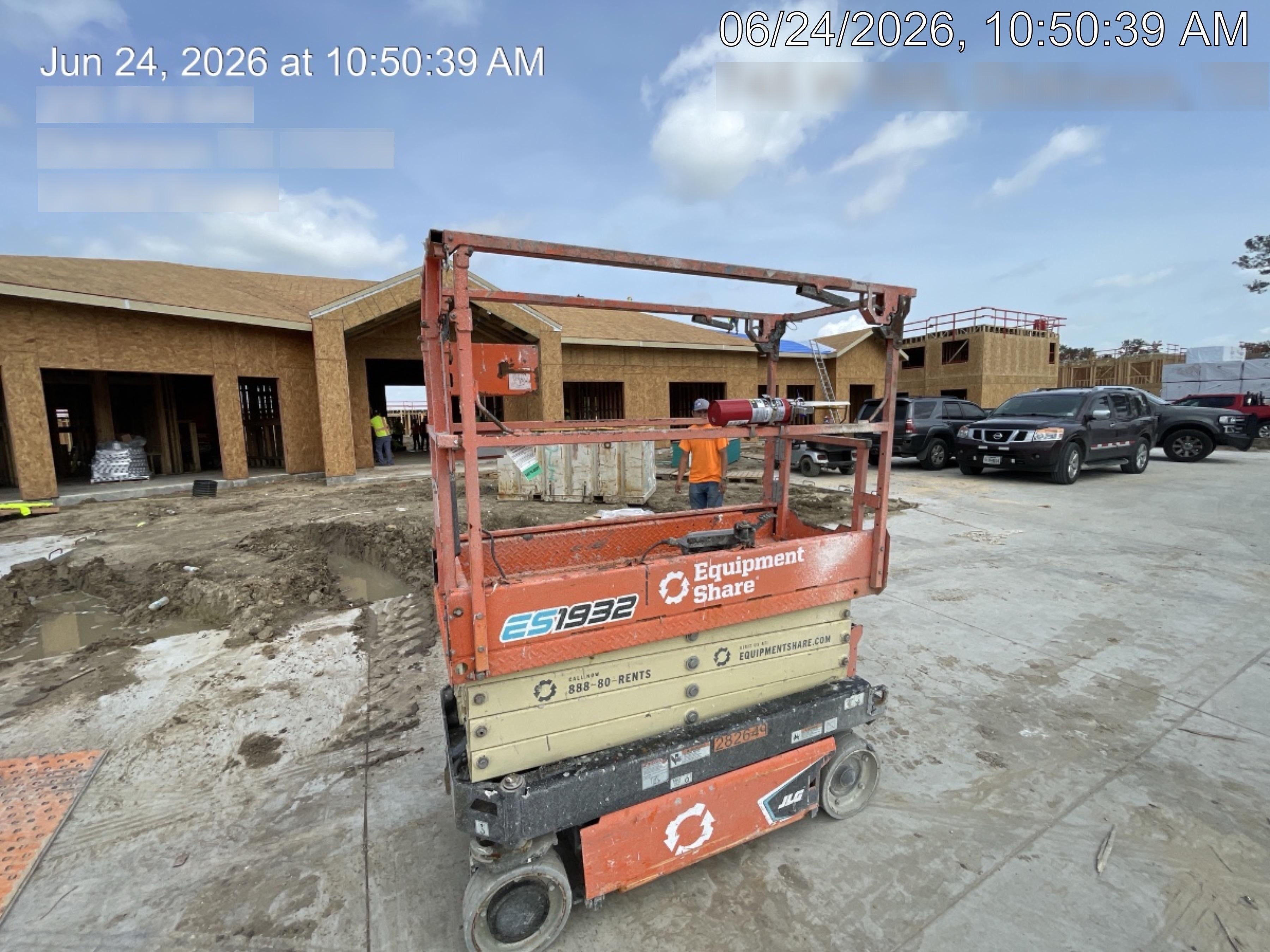 2022 JLG ES1932
