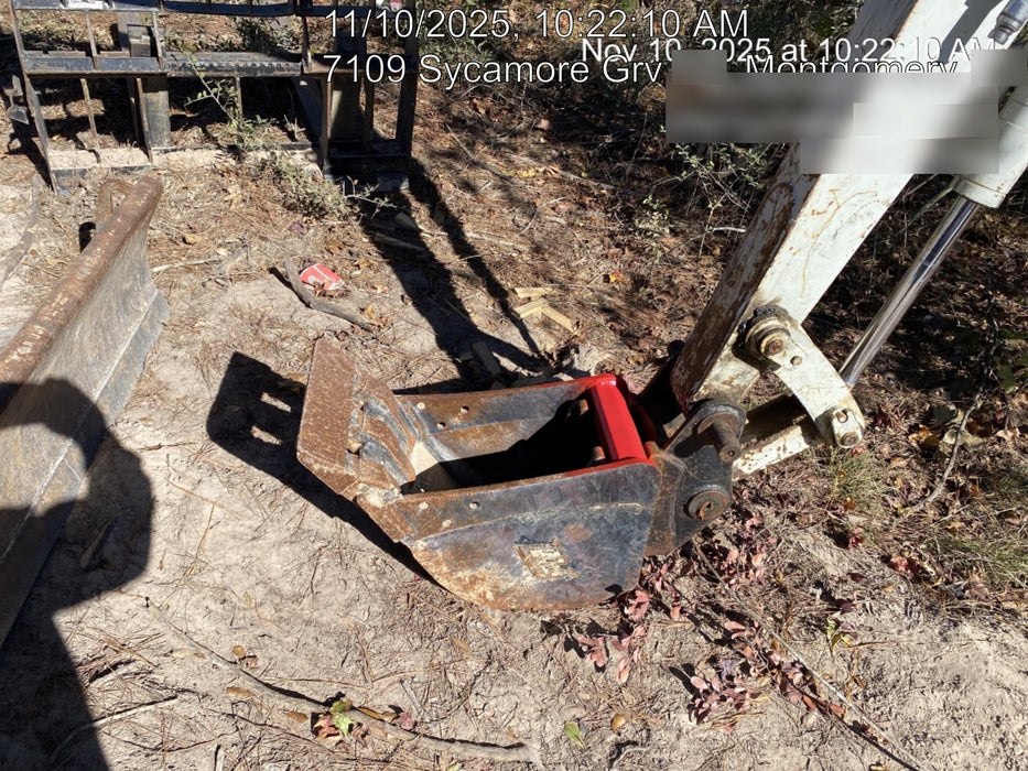 2021 TAKEUCHI TB235-2R