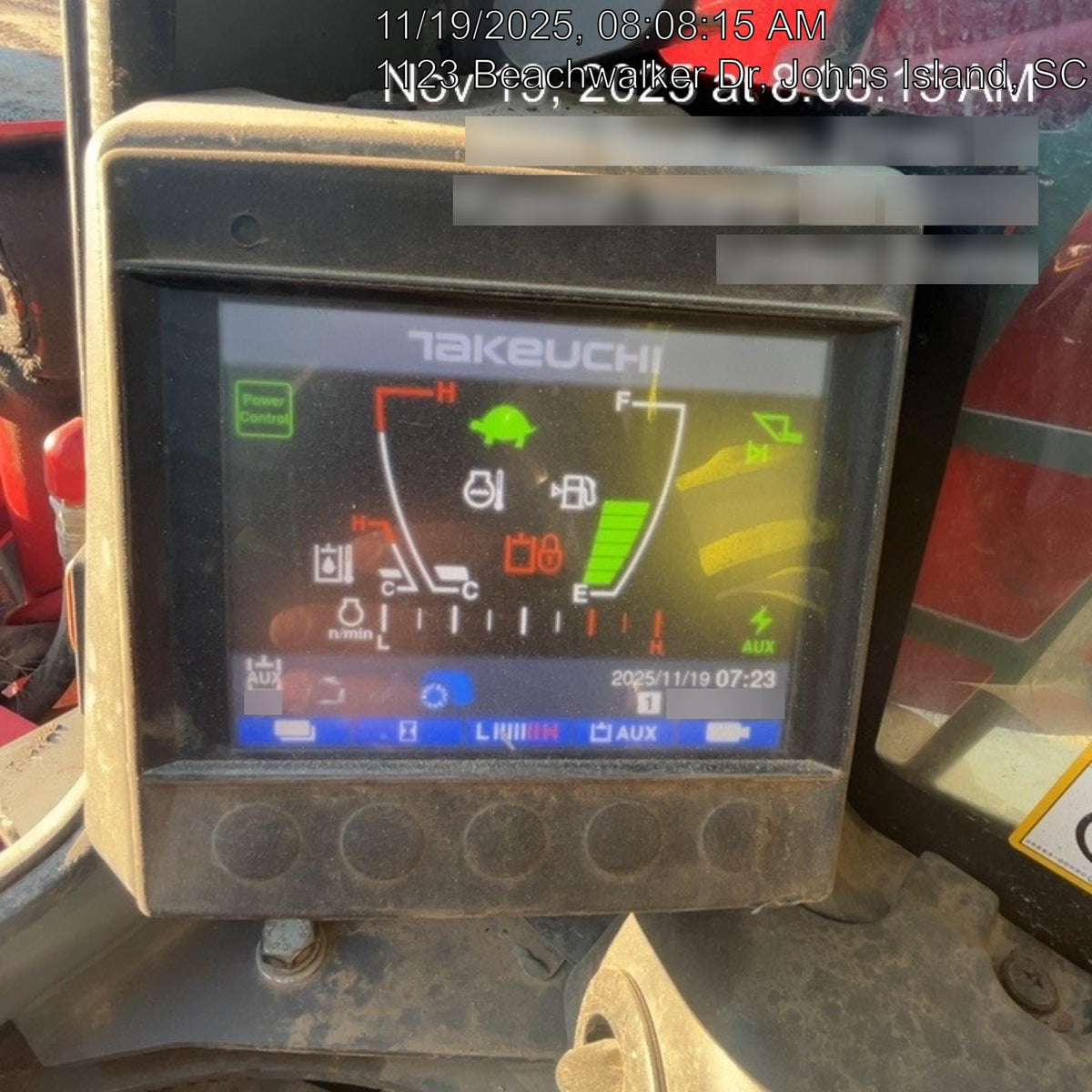 2023 TAKEUCHI TL10V2-CR