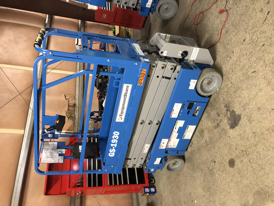 2019 Genie GS-1930 Half Height Swing Gate, 800W Inverter