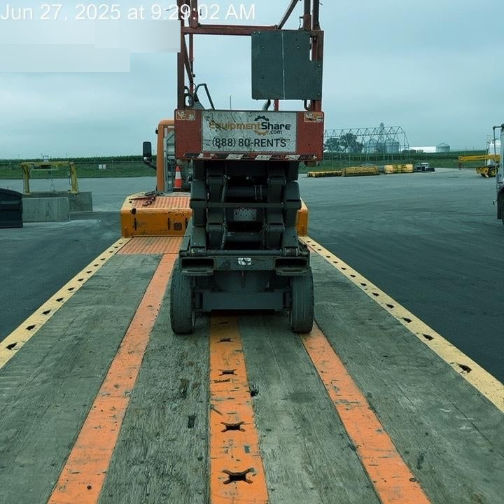 2018 Skyjack SJIII-3226 Skyjack SJIII3226 Scissor Lift w/Trojan Batteries