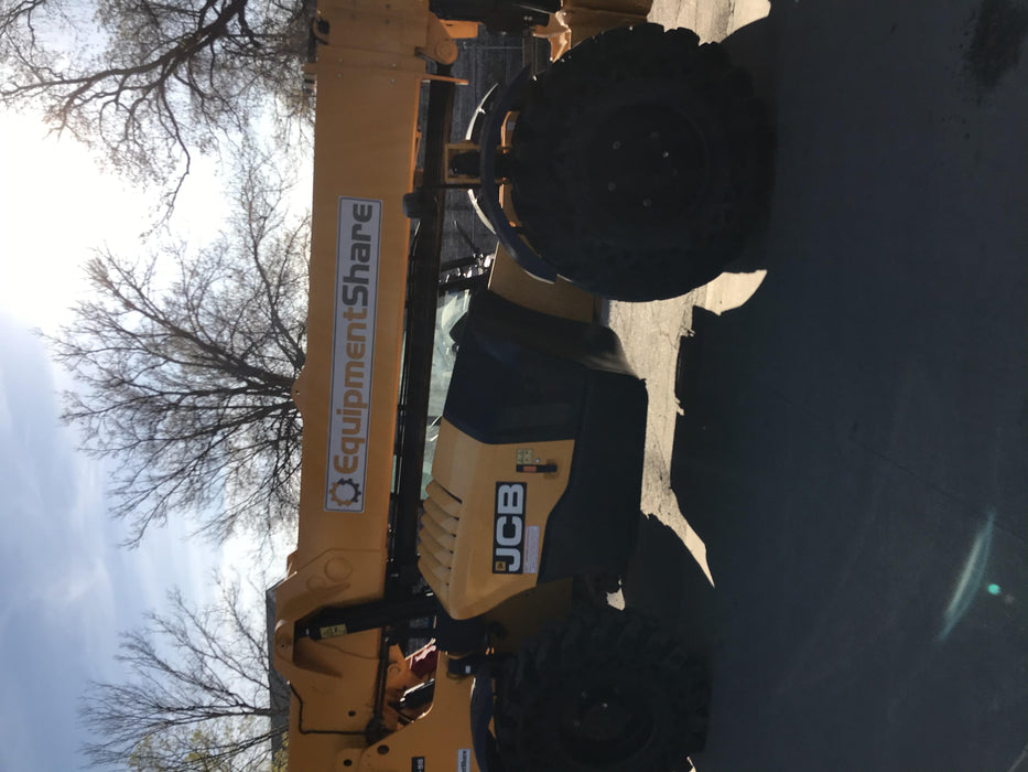 2018 Genie GTH-844 Genie GTH-844 w/Open ROPS, Solid Tires, beacon/work lights, 60" carriage/forks