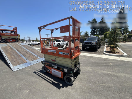 2022 JLG ES1932