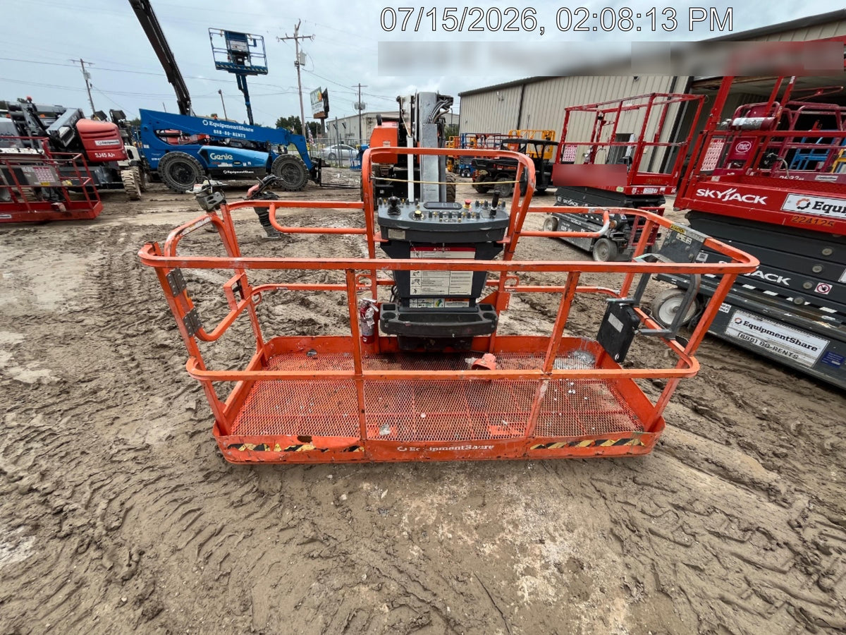 2023 JLG 860SJ