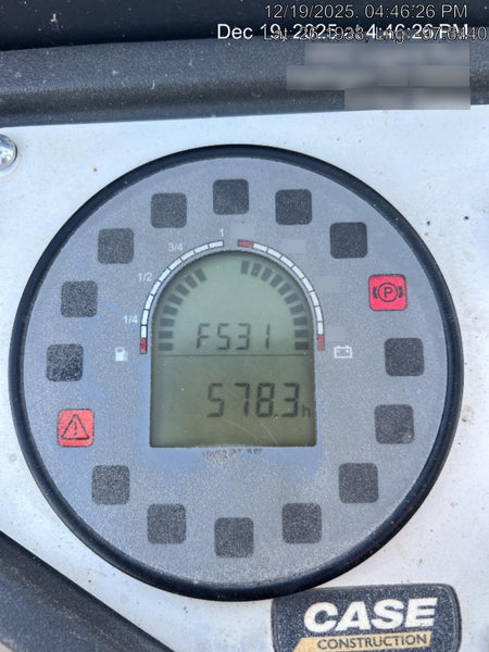 2021 CASE DV26E