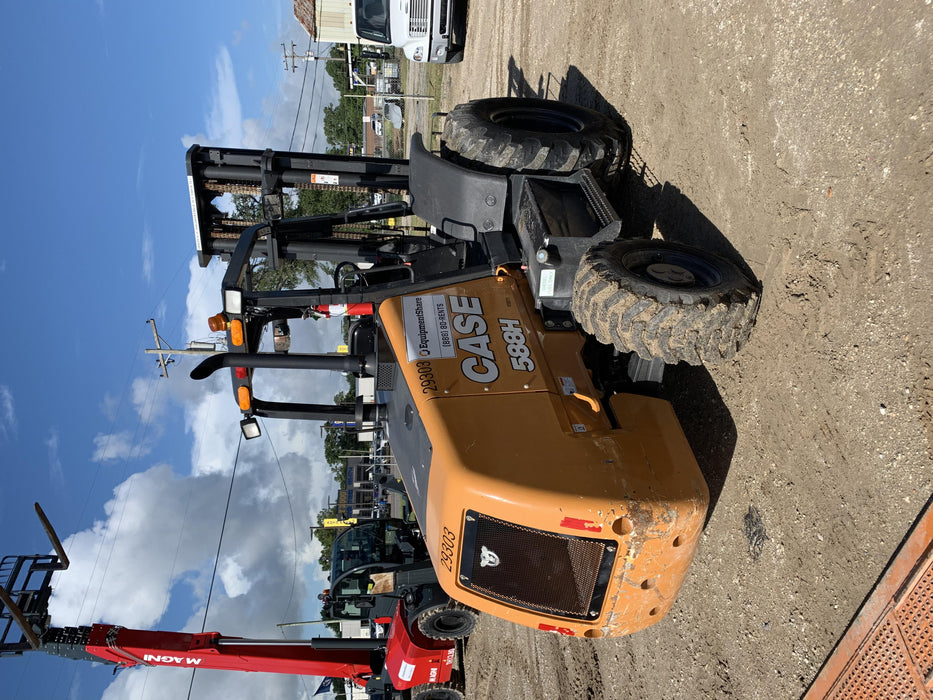 2019 CASE 588H