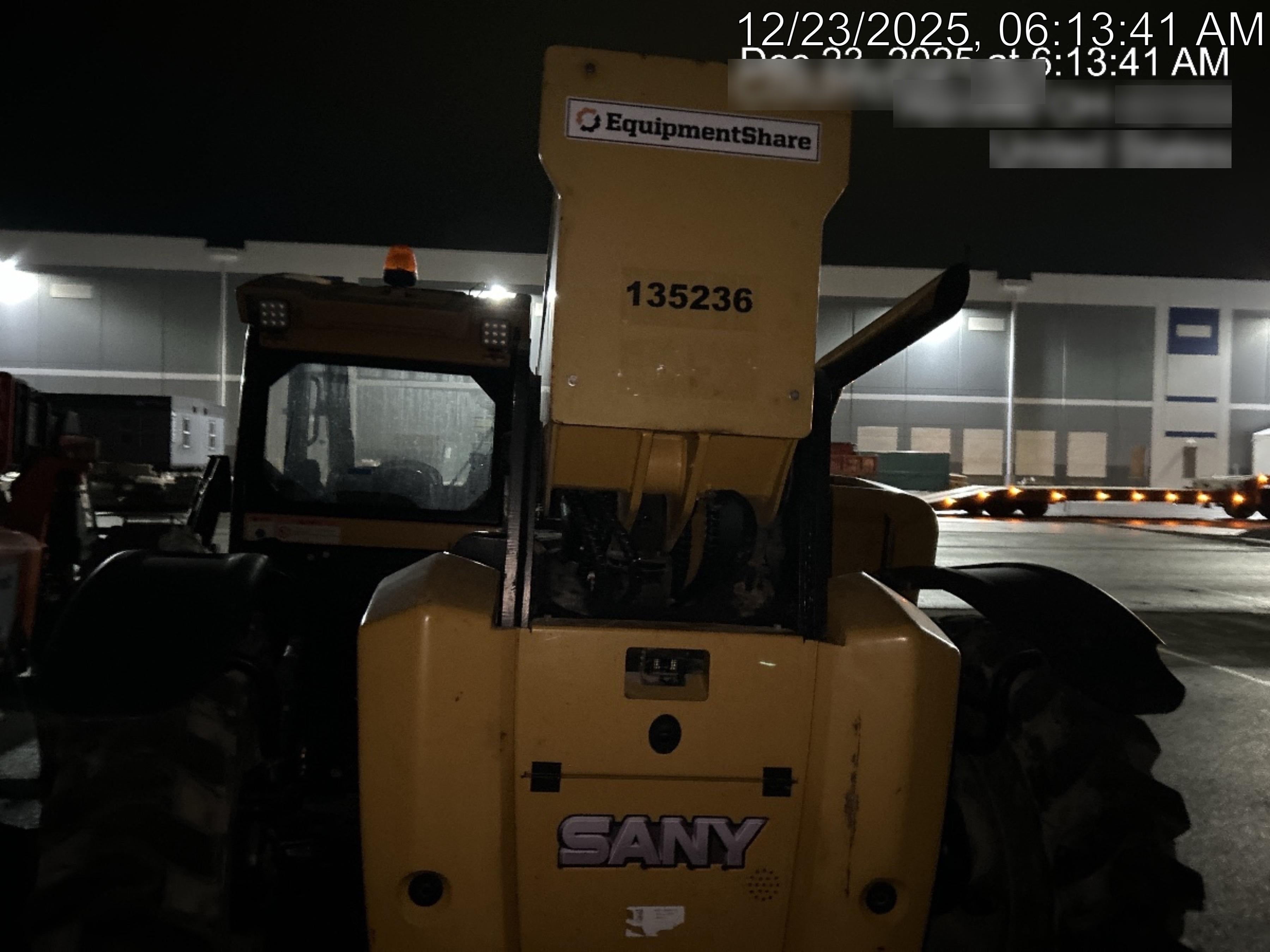 2021 SANY STH1056