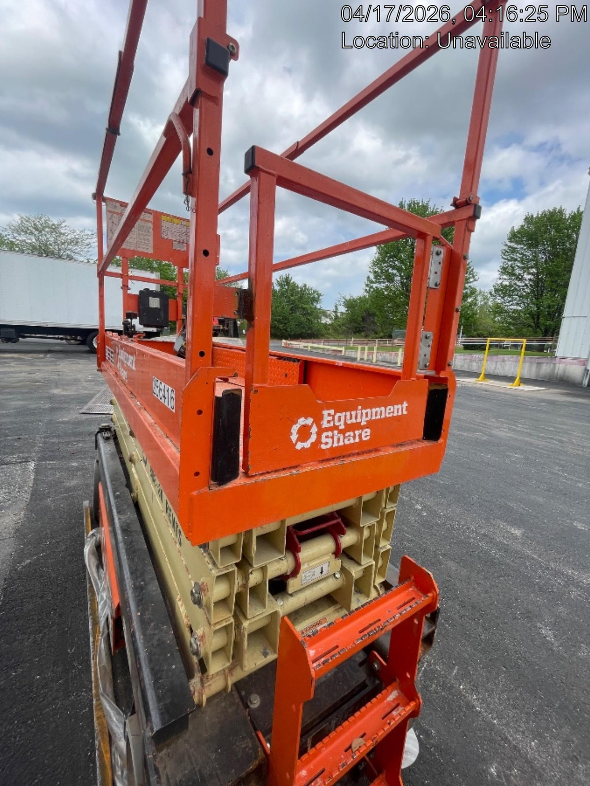 2022 JLG ES2632