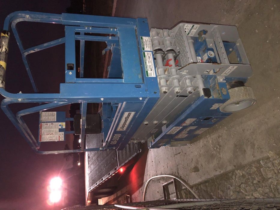 2020 Genie GS-1930 Solid Non Marking Tires, Beacon, Folding rails with half height swing gate