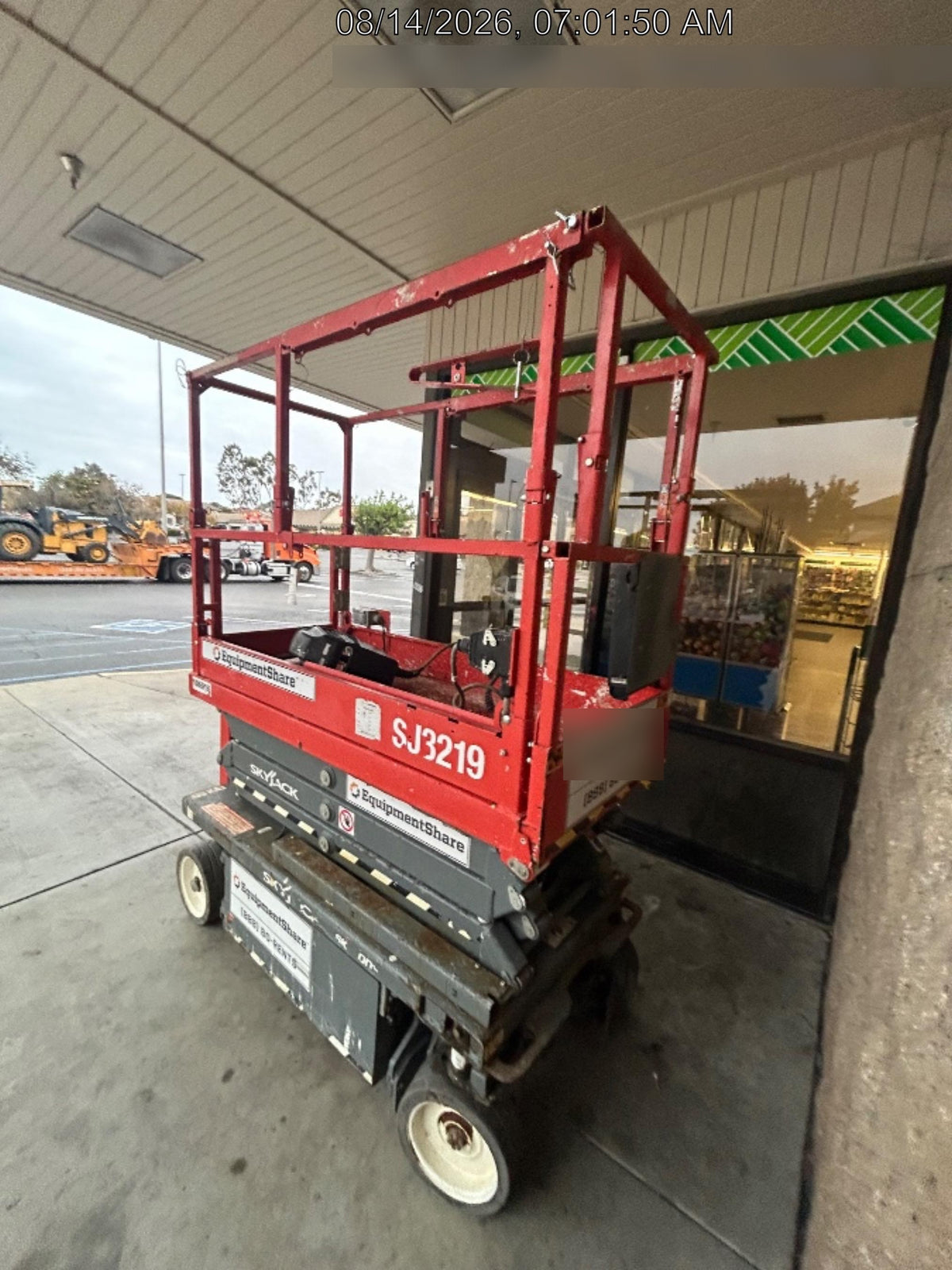 2020 Skyjack SJIII-3219 Solid NM Tires, Half height spring hinged entry gate, Dual Beacons, 800W Inverter