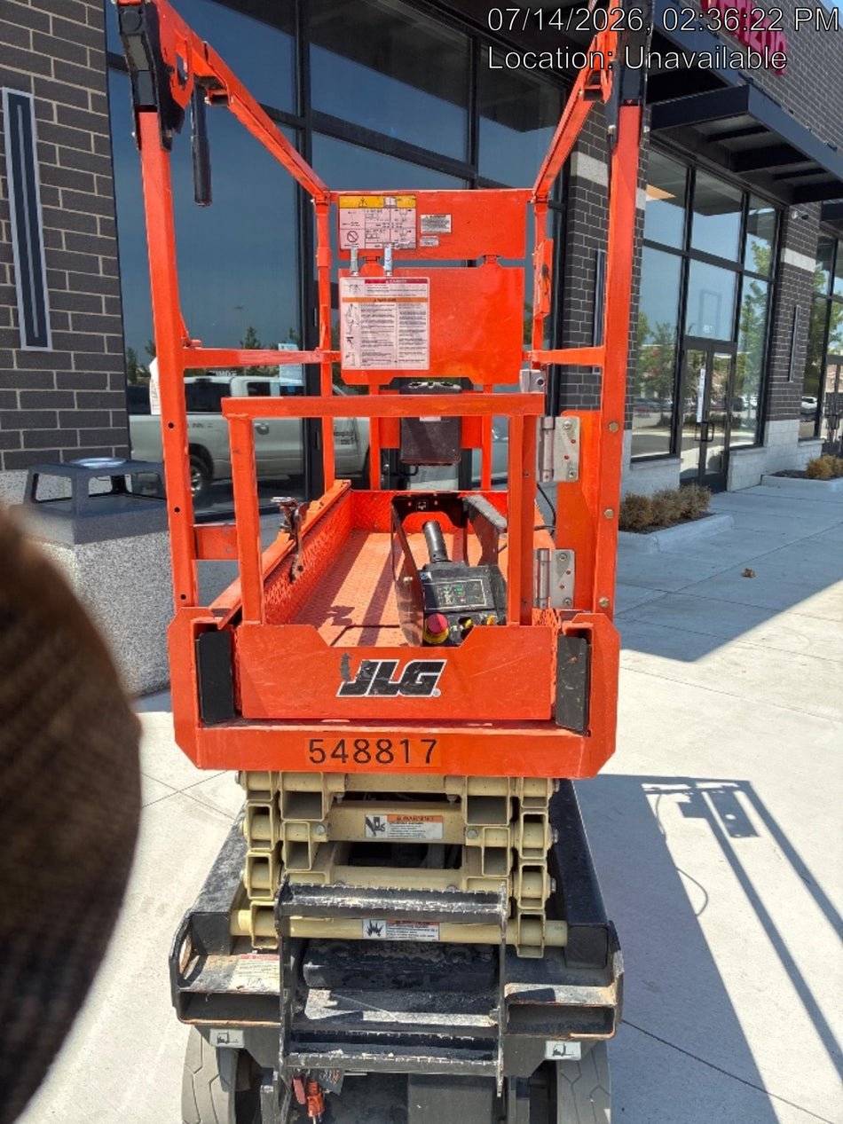 2025 JLG ES1932