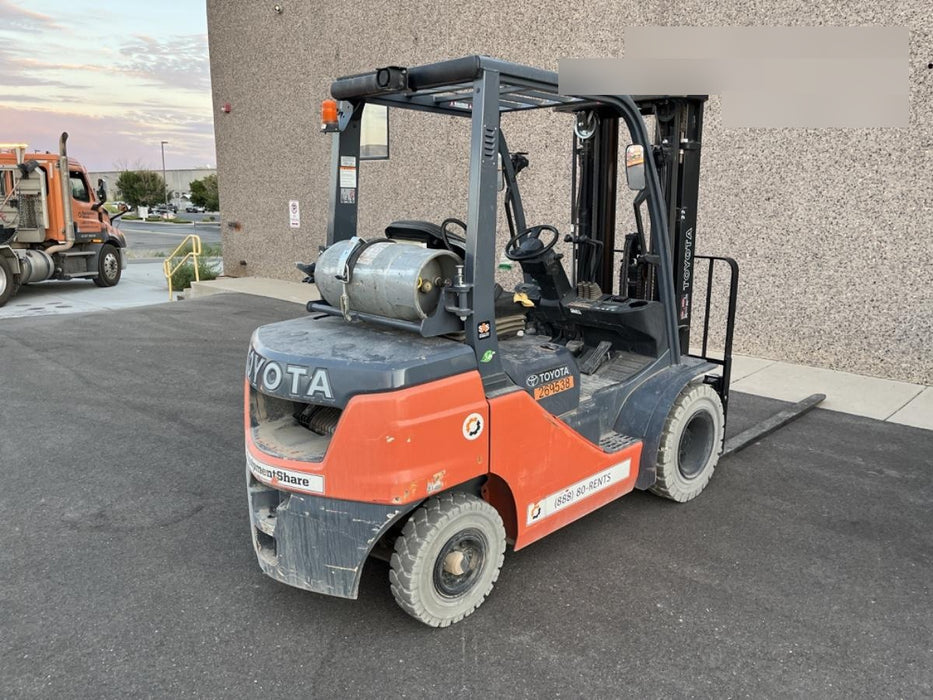 2022 TOYOTA 50-8FGU25