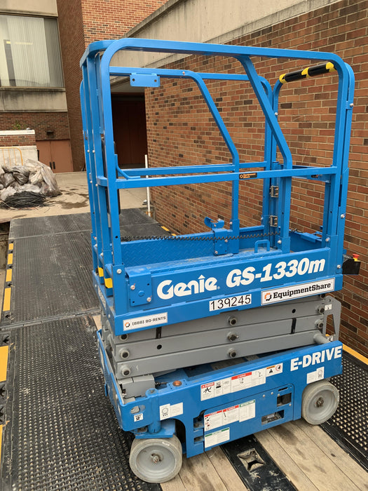 2021 GENIE GS-1330m
