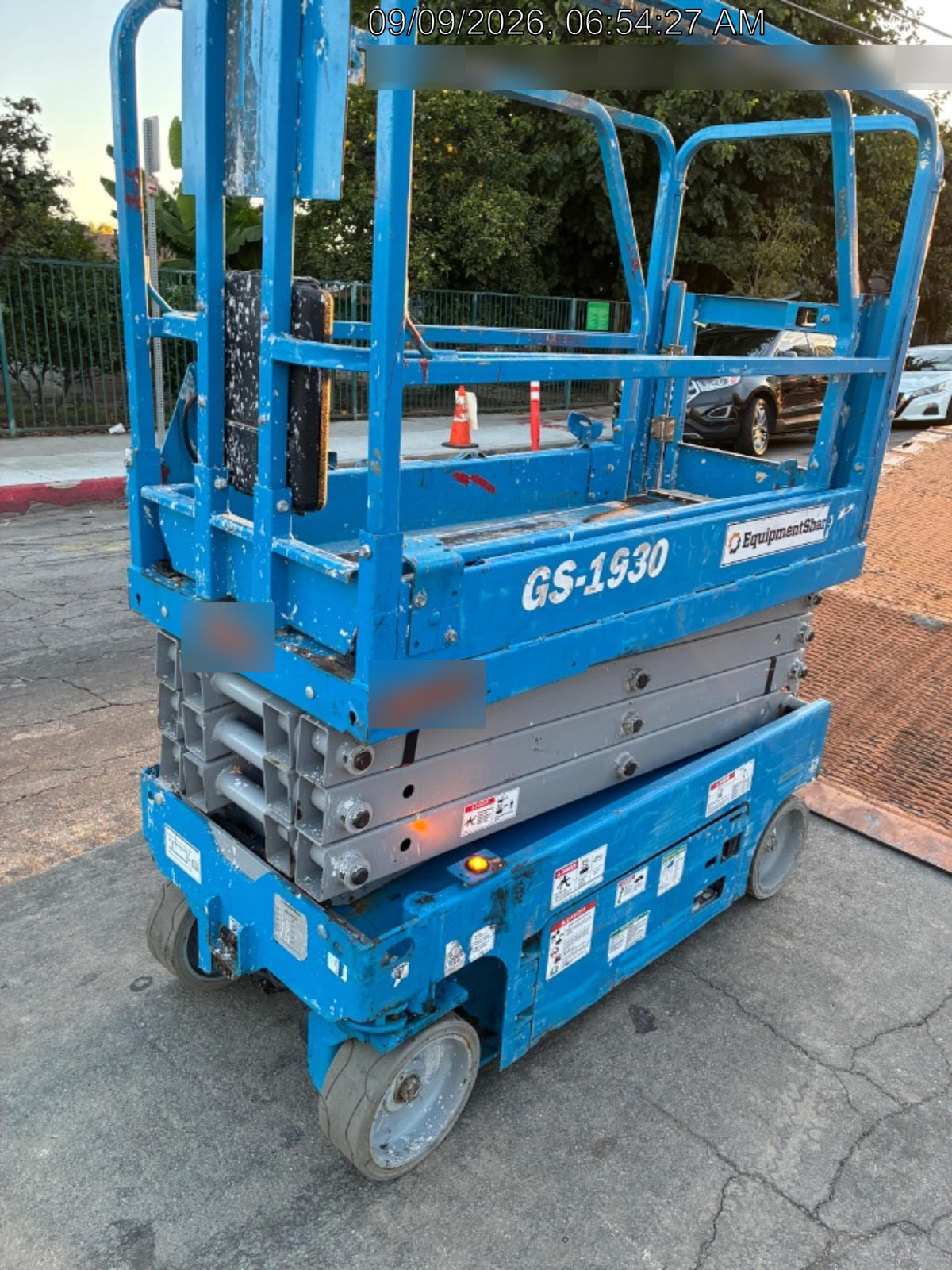 2019 Genie GS-1930 Half Height Swing Gate, 800W Inverter