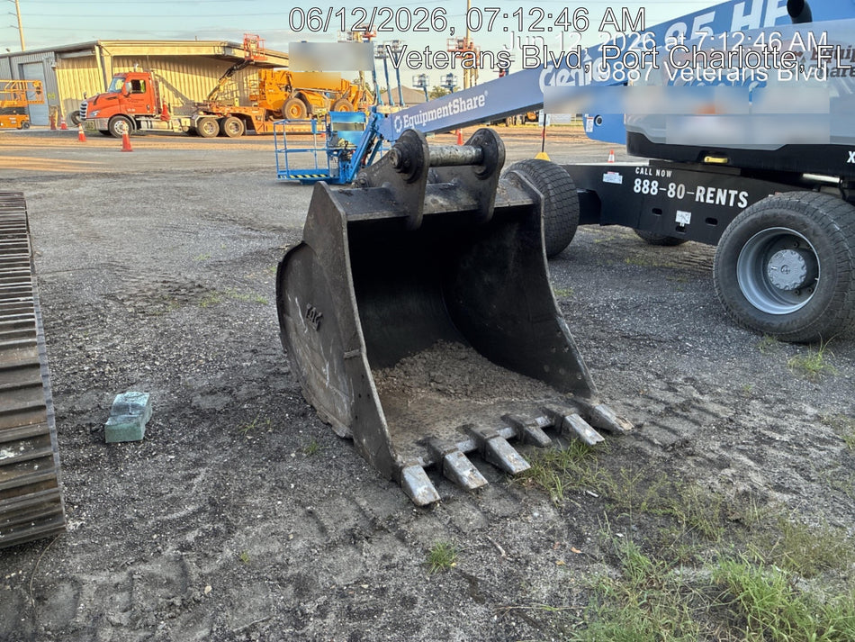 2025 CASE 48" Bucket 56-65K - Case