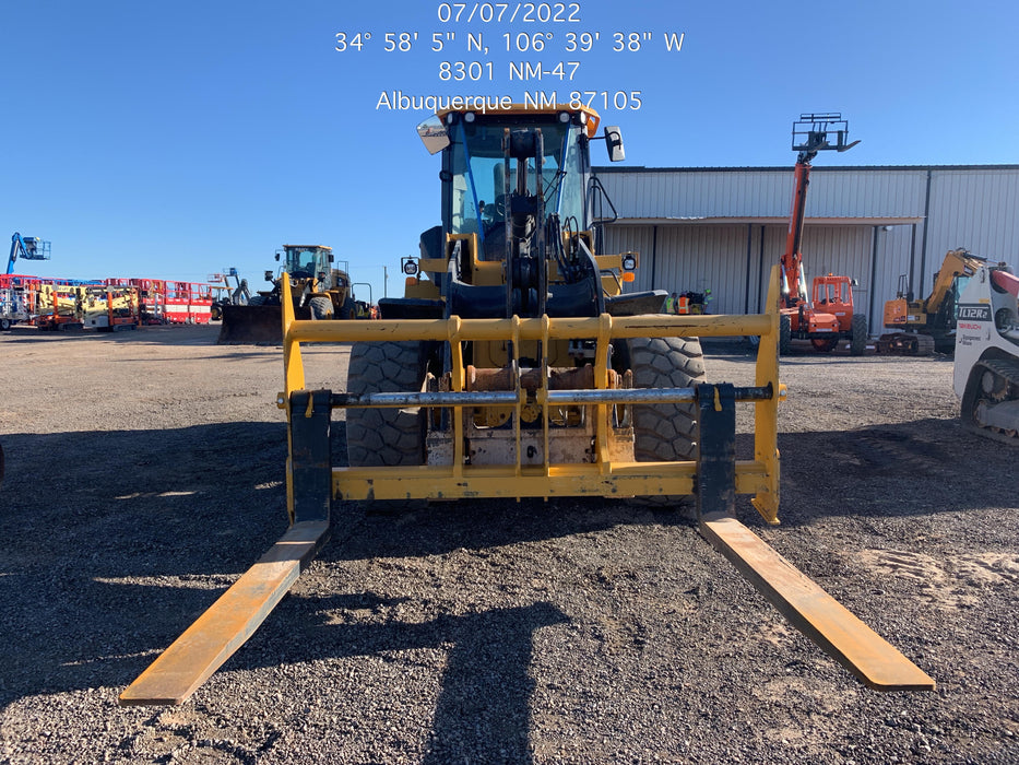 2020 JOHN DEERE 96" Loader Fork Carriage - John Deere