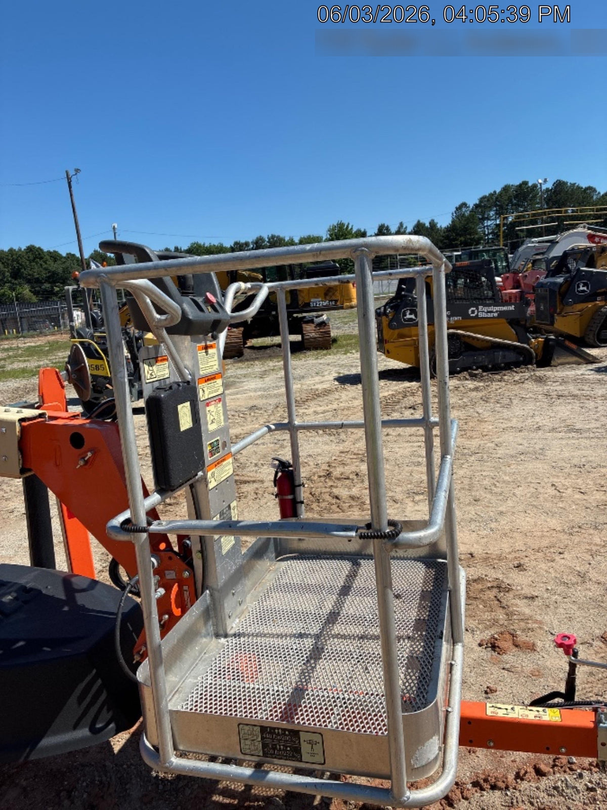 2022 JLG T350