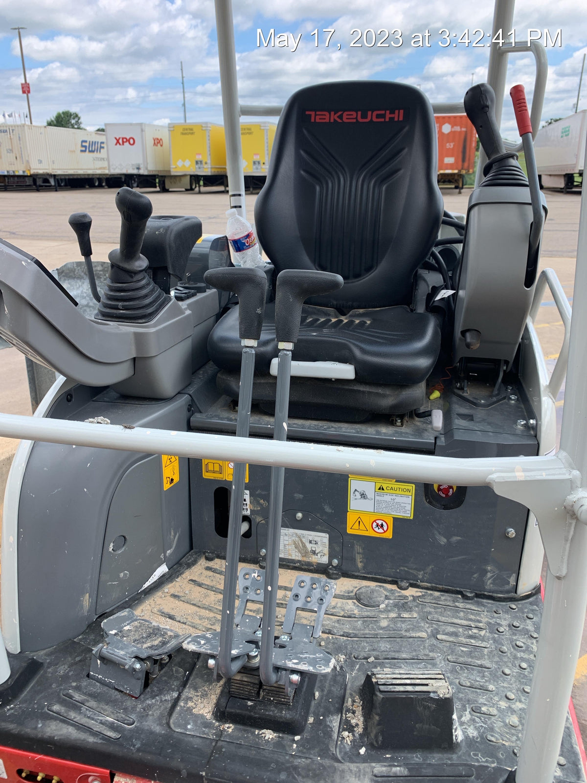 2023 TAKEUCHI TB20e