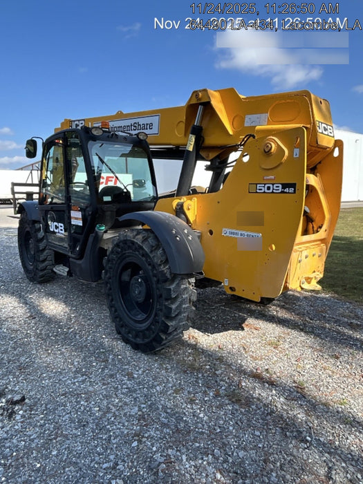 2019 JCB 509-42 74 HP w/CAB/HVAC, Beacon, Aux Hydraulics, Worklights, Solid Tires