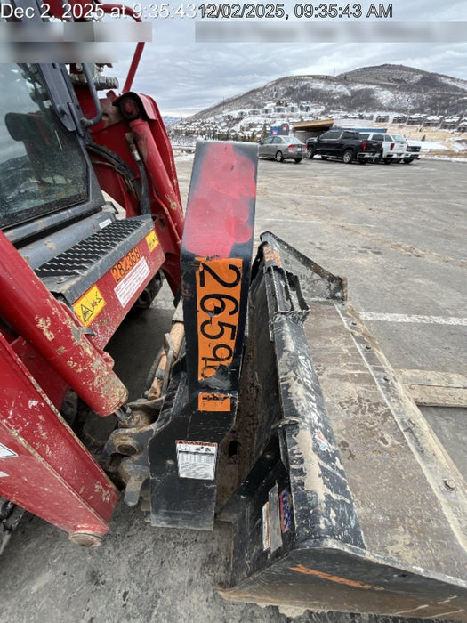 2021 TAKEUCHI 48" Pallet Forks - Takeuchi