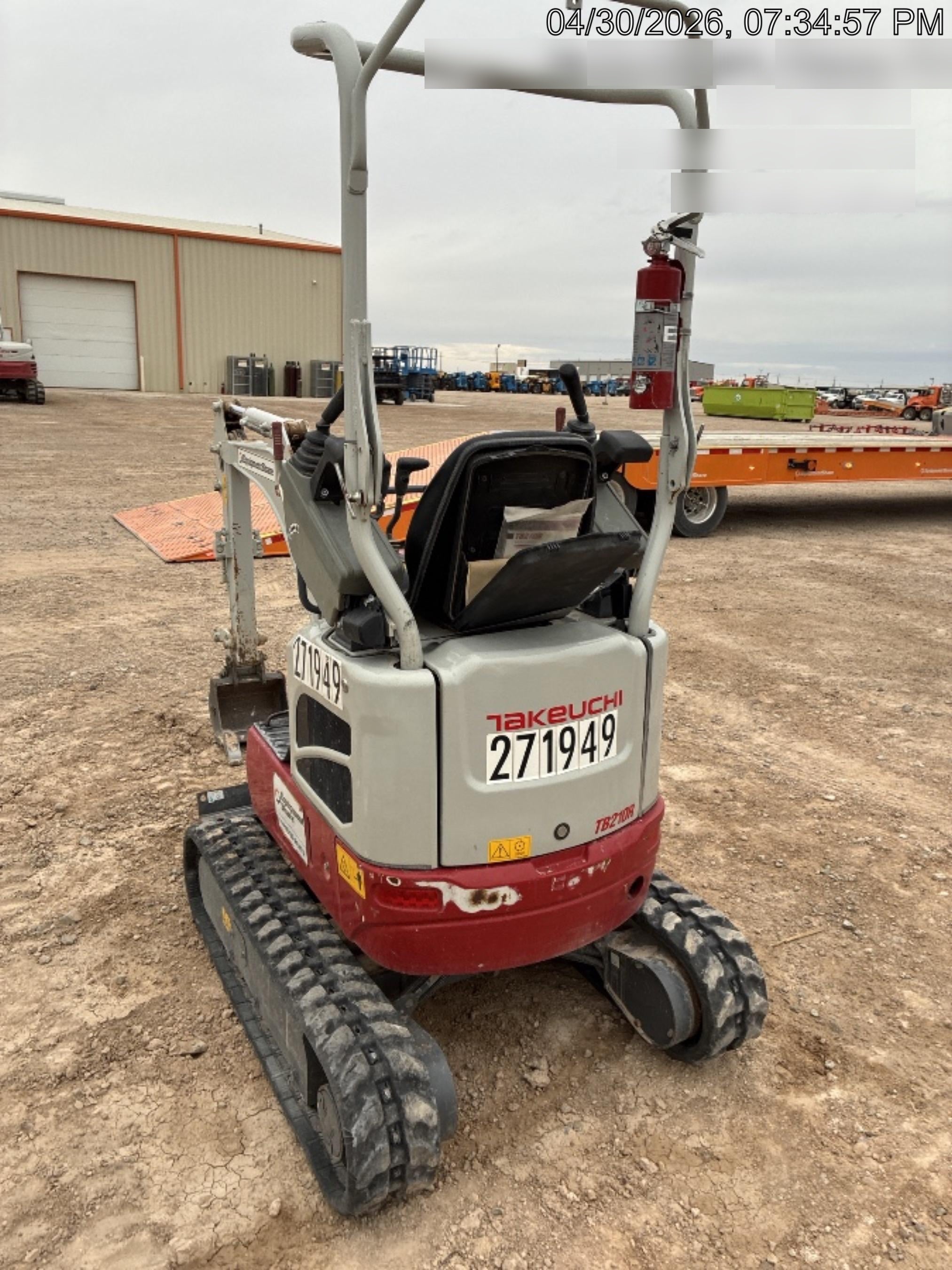 2022 TAKEUCHI TB210R
