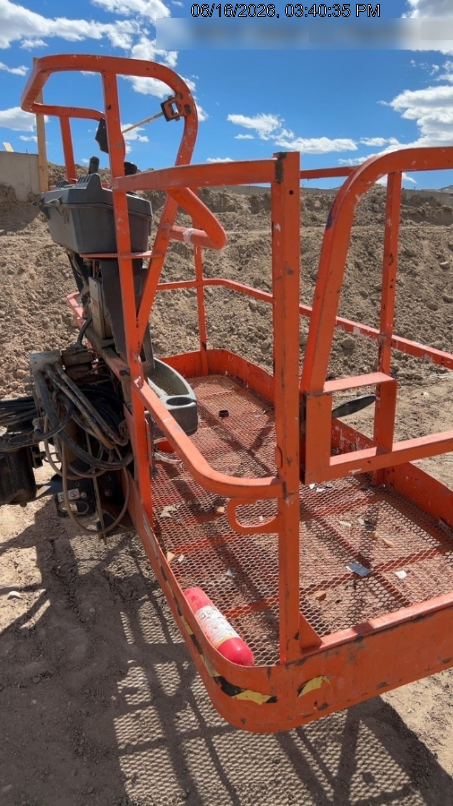 2023 JLG 660SJ